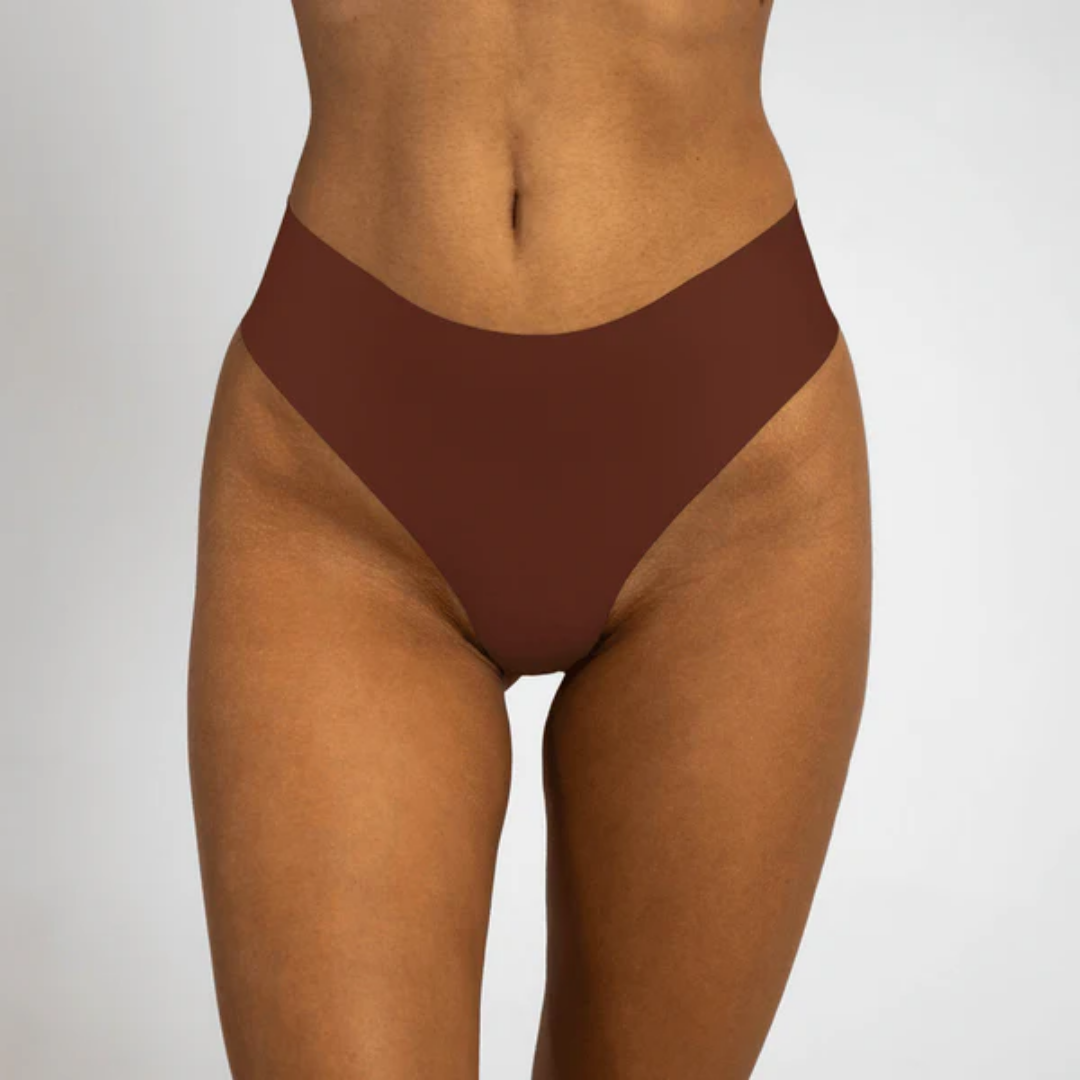 PetalFit Thong® | Säg hej då till kameltå och synliga troslinjer – Träna med total självsäkerhet