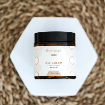 Beevara® | Minskar synligt celluliter. På ett naturligt sätt. Med bigift.