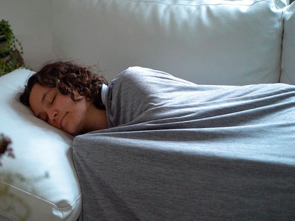 KølSky® | Det enda täcket som kyler ner dig direkt.